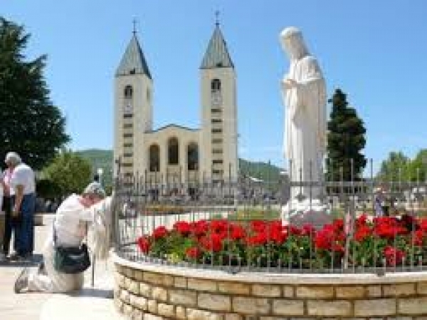 #PergunteResponderemos: 14 - O que o Papa diz sobre as aparições de Medjugorje? Felipe Aquino