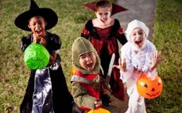 Católico pode celebrar Halloween? Felipe Aquino